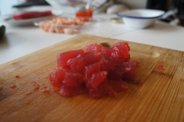 chopped-sushi-tuna-min
